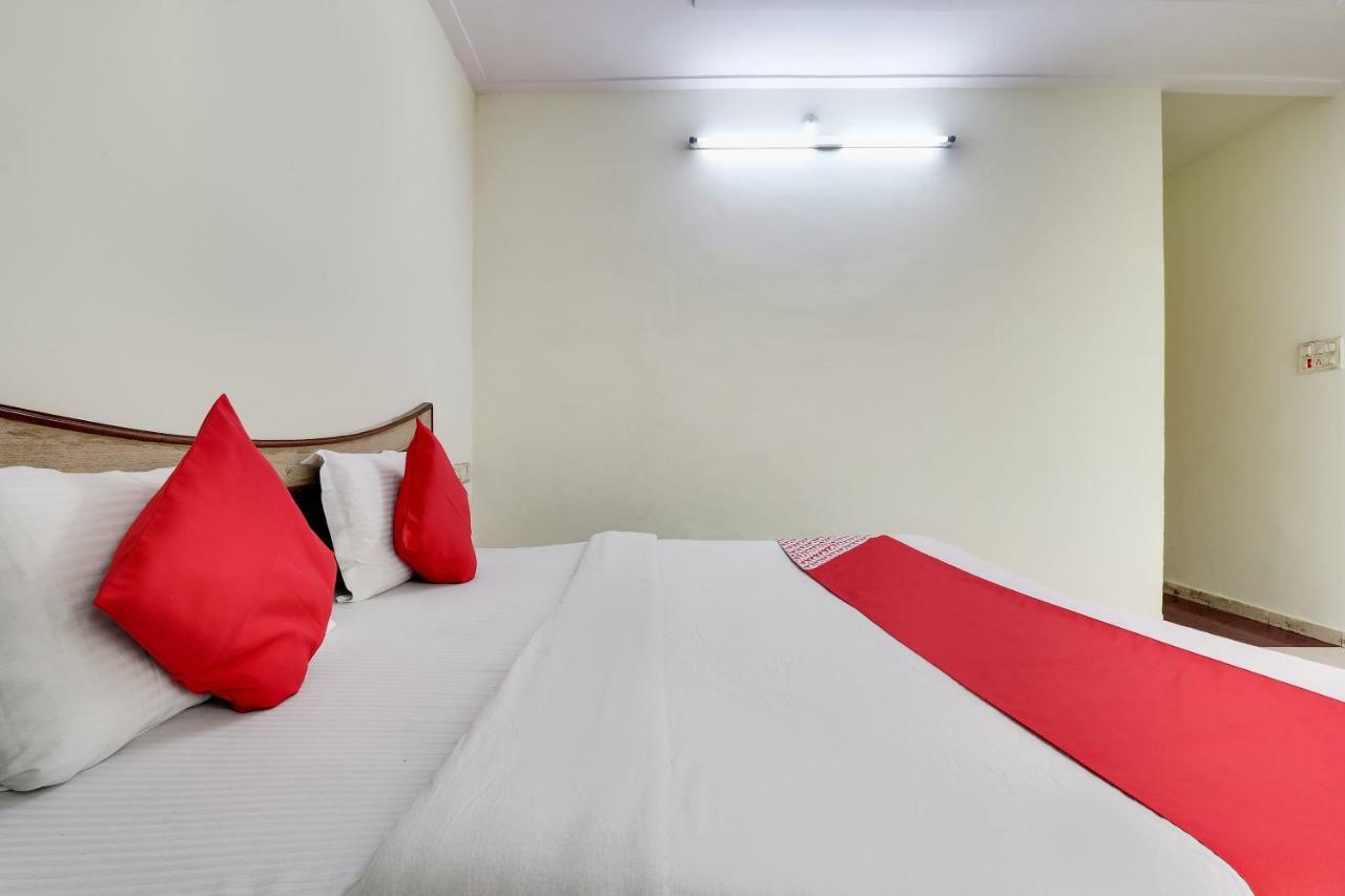 Oyo 45398 Kunal Hotel Etāwah Dış mekan fotoğraf